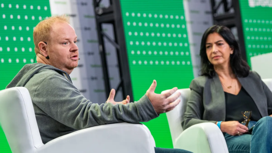 TechCrunch-Disrupt-Haje-Kamps-840